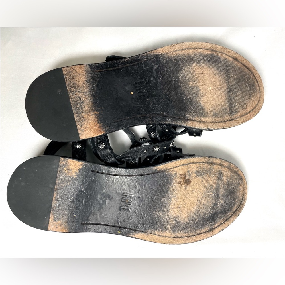 Frye Andora Concho Black Studded Strappy Sandal Size 6.5 - Picture 5 of 6